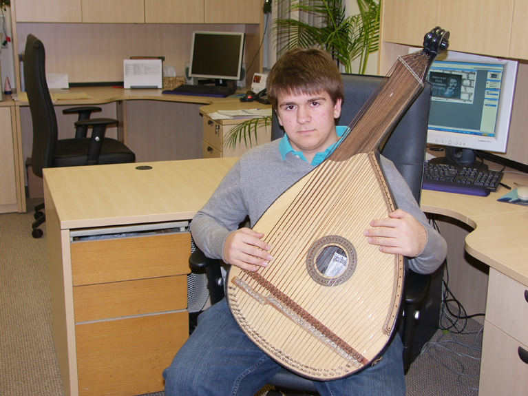 Ukrainian Canadian bandura virtuoso Boris Ostapenko